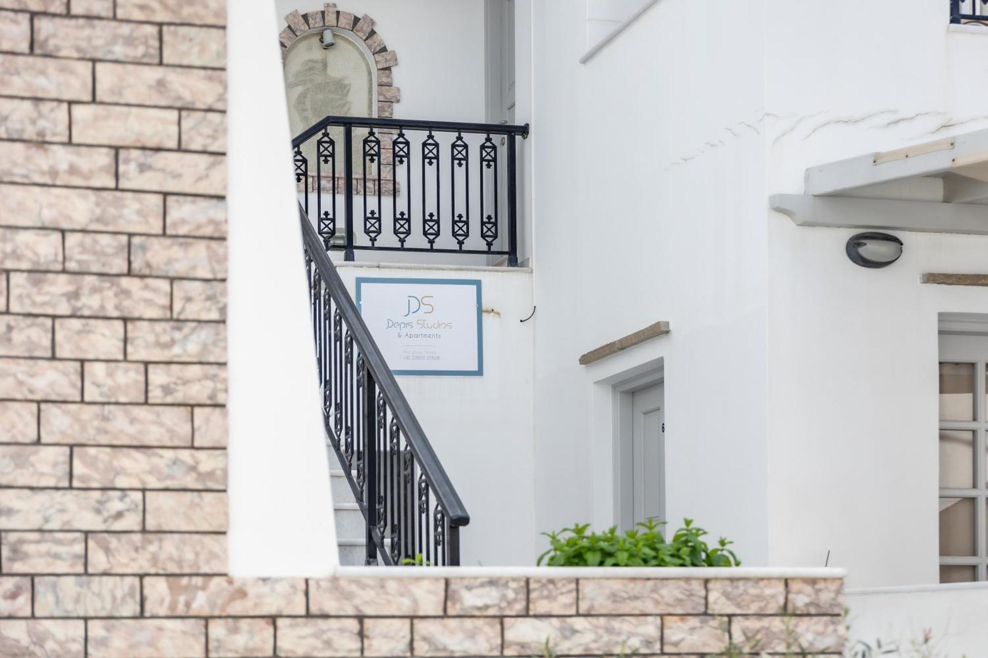 Depis Studios & Apartments Naxos City Exterior photo